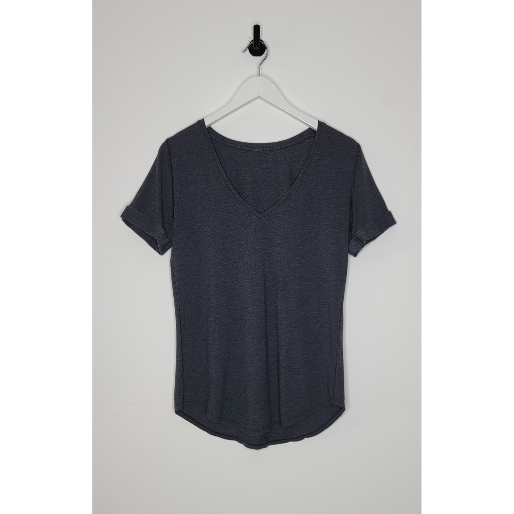 Lululemon‎ Love Tee Shirt V Neck Short Sleeve Heather Dark Gray Women's Size 6/8